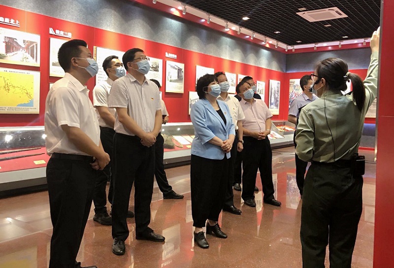 图片说明