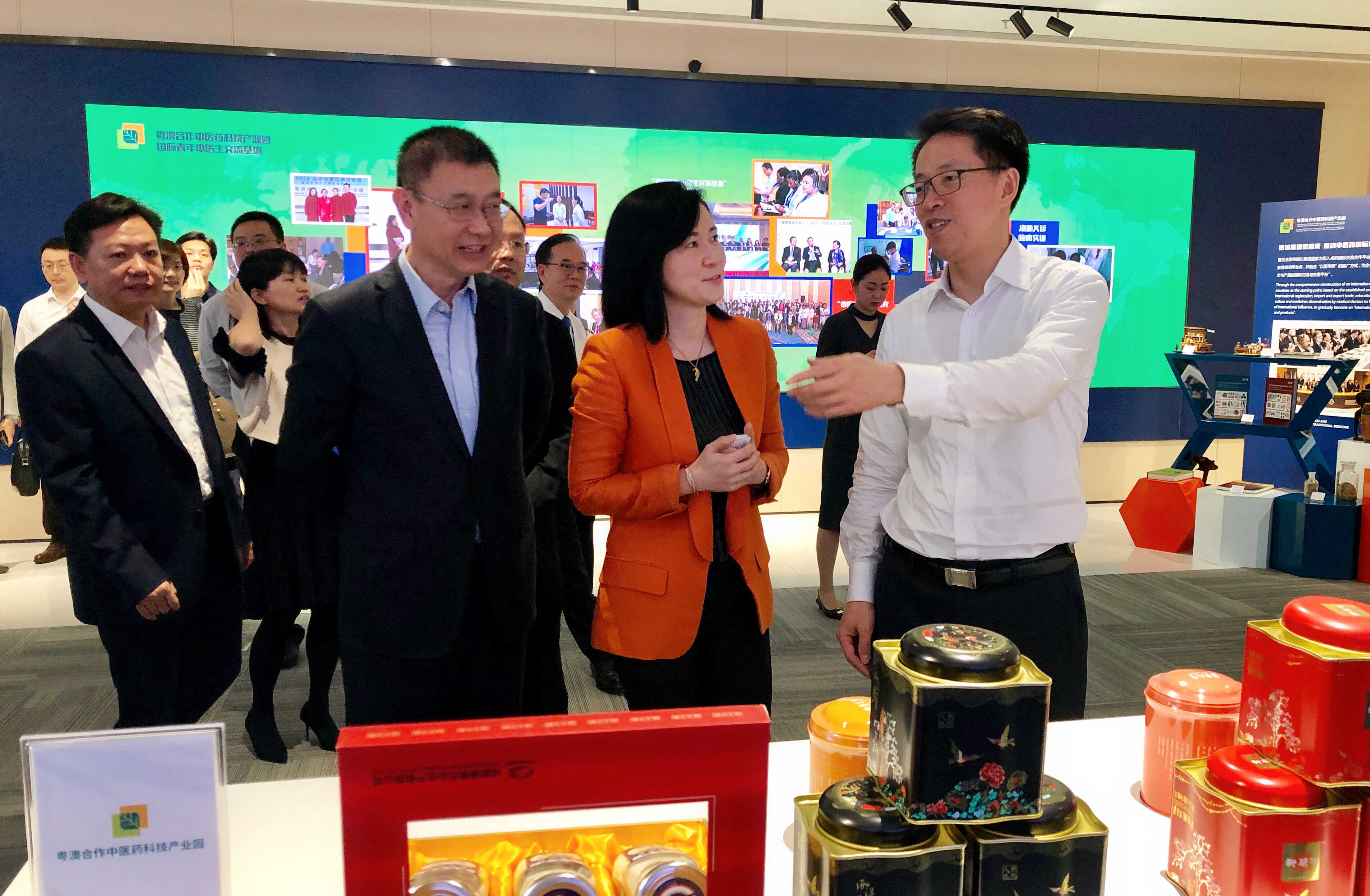 图片说明