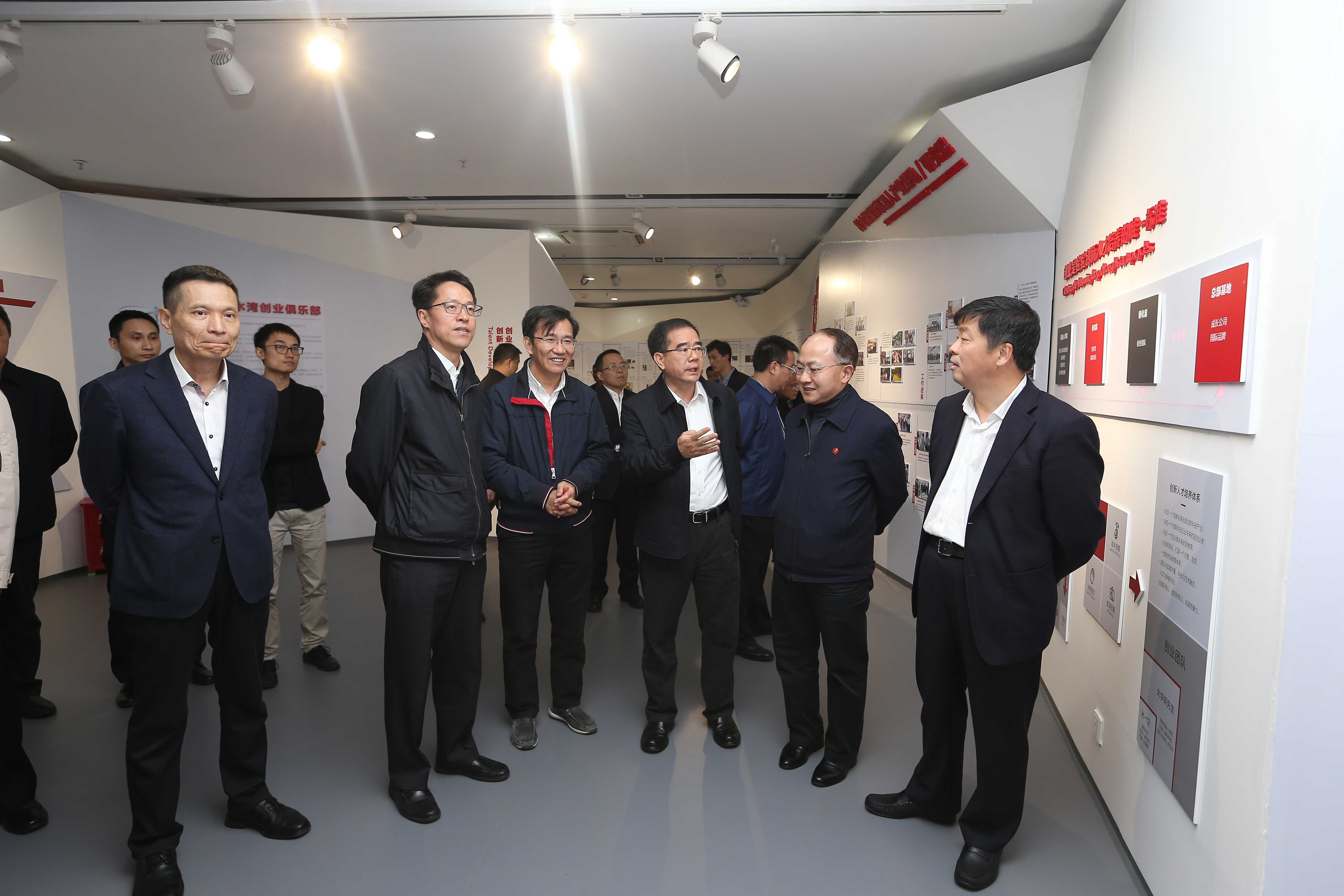 图片说明