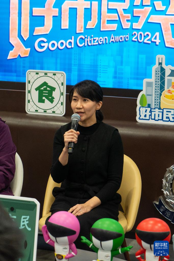 2月17日，香港特区政府警务处公共关系部（策略联络组）总督察温翠玲在接受记者采访。