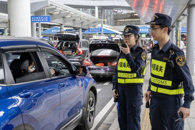 人气爆棚！港珠澳大桥珠海公路口岸入境车流刷新纪录