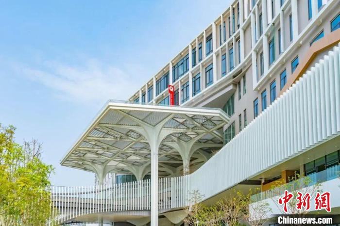 广州南沙民心港人子弟学校。
