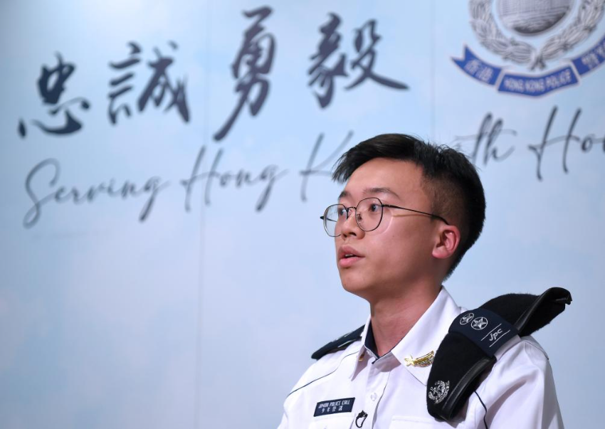少年警讯金星得奖者张灏泓接受记者采访（5月15日摄）。
