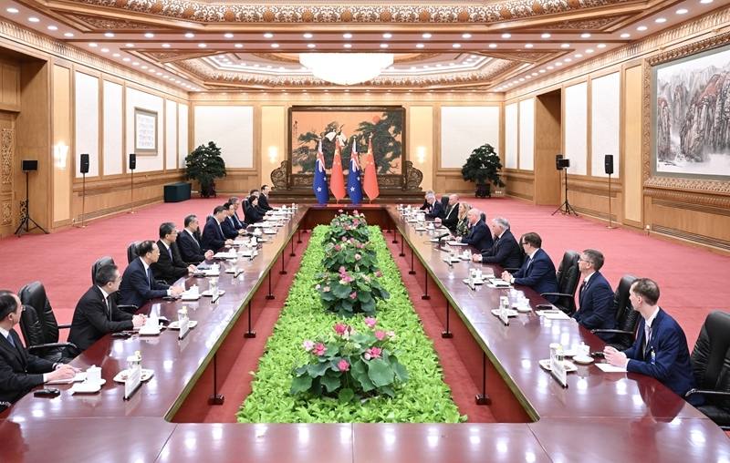 6月20日上午，国家主席习近平在北京人民大会堂会见来华进行正式访问的新西兰总理拉克森。图片来源：新华网