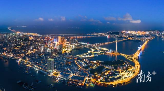 截至2025年6月30日，内地对澳门累计供电量超过785亿千瓦时，为澳门长期繁荣稳定提供重要能源支撑。朱甸 摄