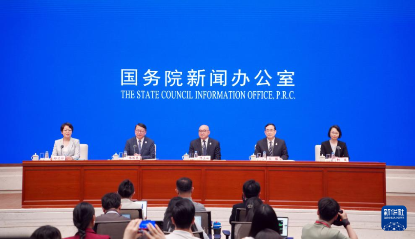 7月25日，国务院新闻办公室在北京举行新闻发布会，第十五届全国运动会组织委员会副主任、国家体育总局副局长佟立新，第十五届全国运动会组织委员会副主任、广东省委常委王曦，第十五届全国运动会组织委员会副主任、香港特别行政区政府政务司司长陈国基，第十五届全国运动会组织委员会副主任、澳门特别行政区政府社会文化司司长柯岚介绍第十五届全国运动会筹办情况，并答记者问。