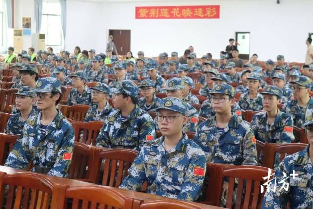 开营！200名港澳青少年直抵湛江军营，与国防“零距离”接触